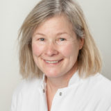 Dr Annegret SCHULZE-BERGE